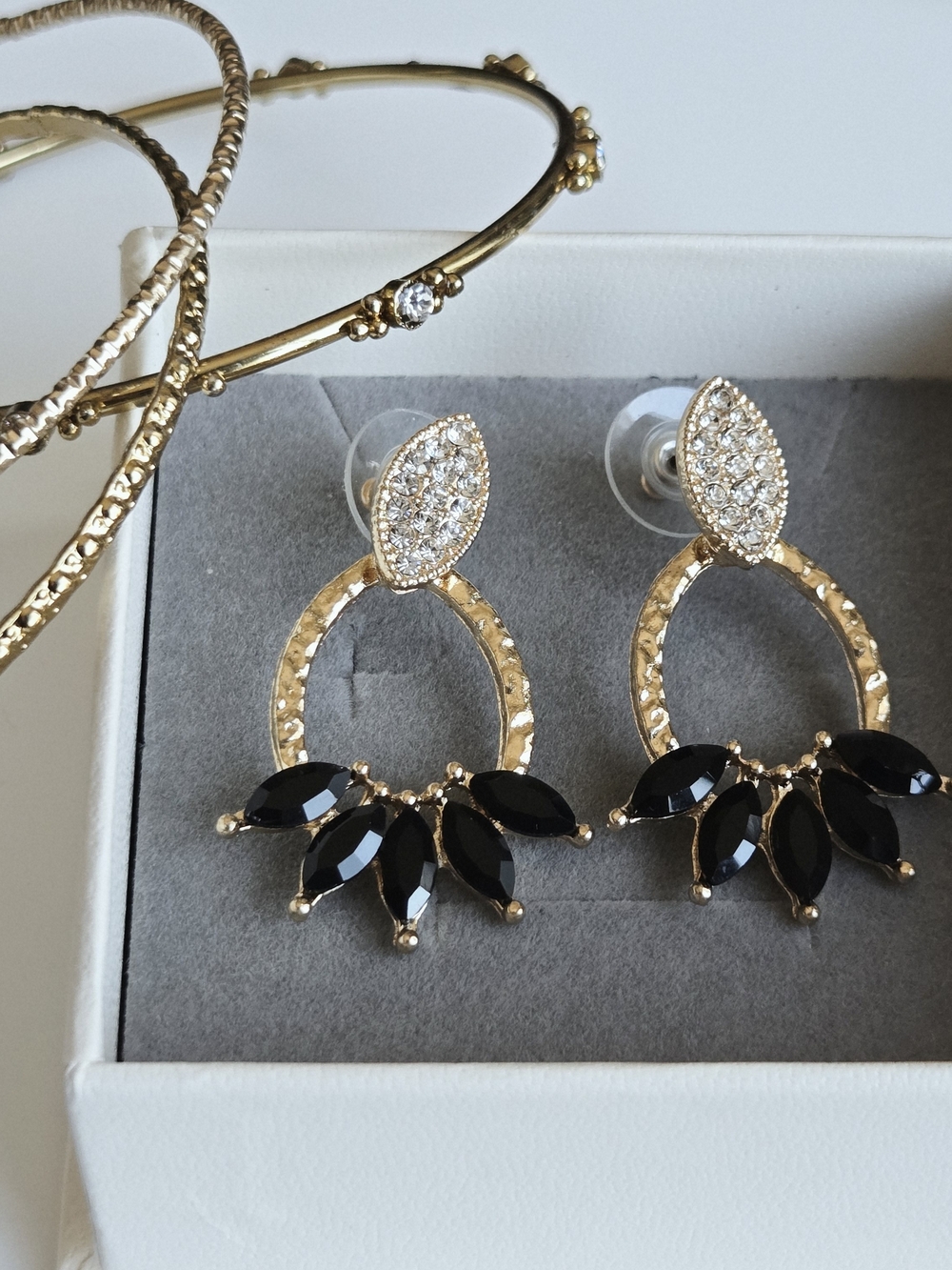 Gold & Black Crystal Hoop Drop Earrings - Jewelry Set